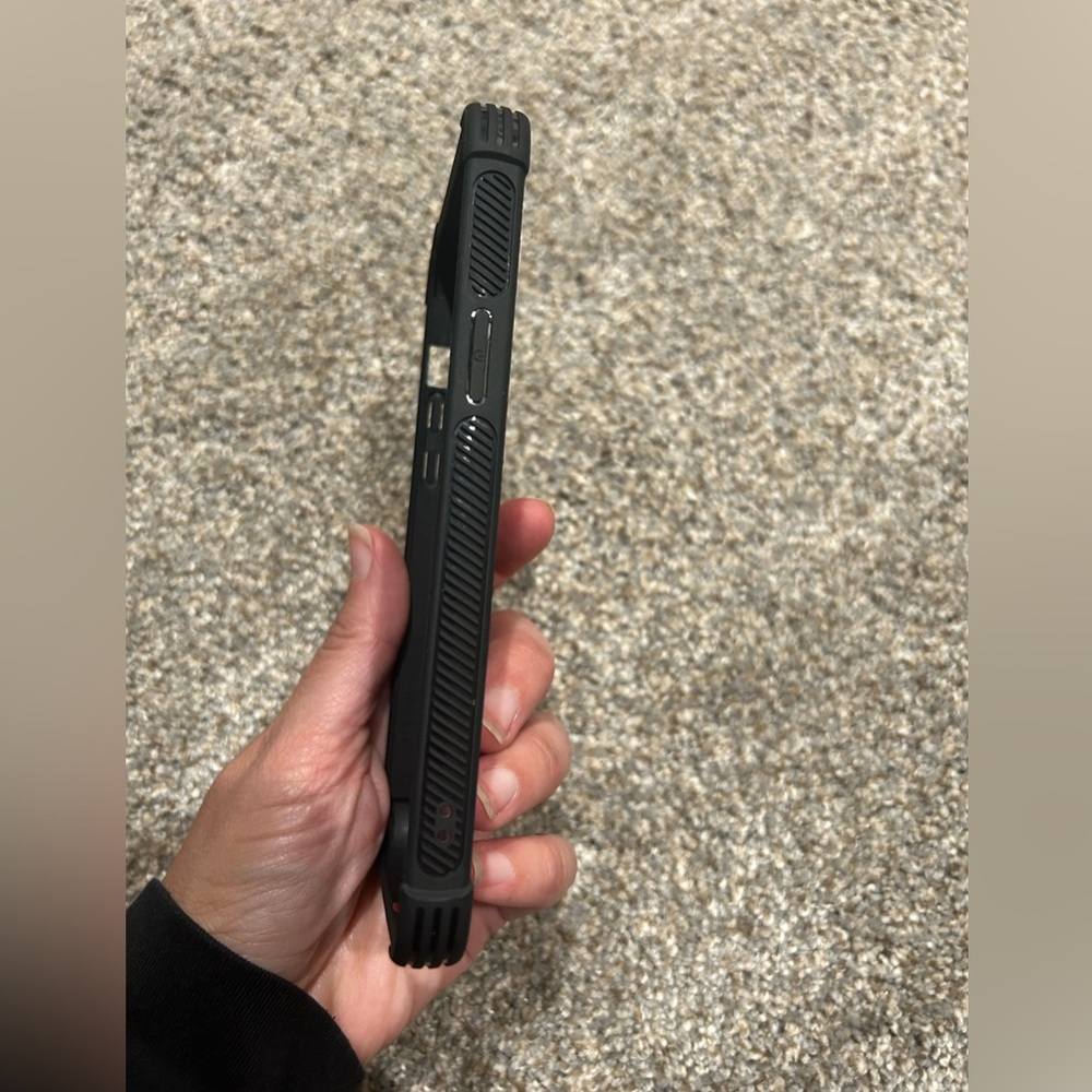 Cell Phone Case - Picture 4 of 5